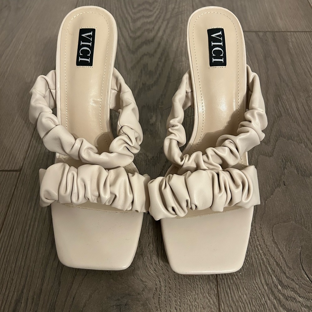 Vici beige double strapped heel. Size 9.5